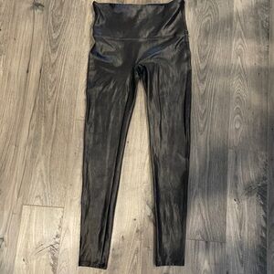 Spanx Faux Leather Leggings size large